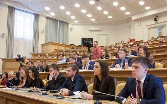 Представителем губернатора Югры в Молодёжной палате стала Анна Колычева