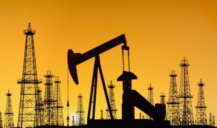 Медведев обсудил с нефтяниками новый налог