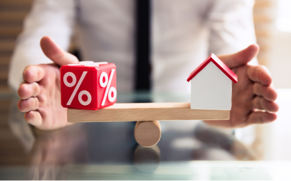 ВТБ: в 2023 году впервые более половины продаж ипотеки придется на господдержку