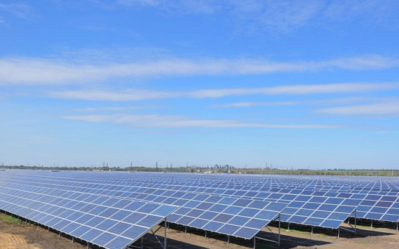 В Югре запустили сетевую солнечную электростанцию