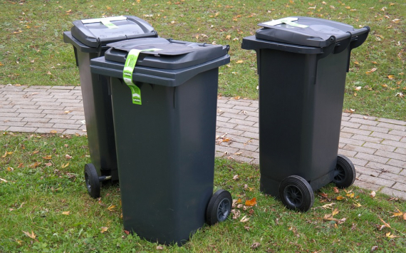 В Югре мусорные контейнеры для муниципалитетов закупят на бюджетные средства