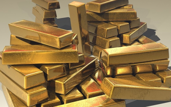 Золотой запас РФ впервые превысил $100 млрд