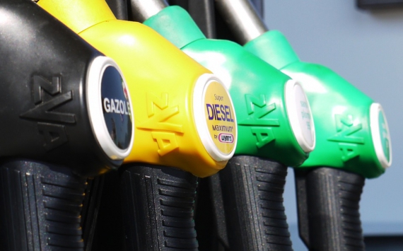 В Югре стоимость бензина достигла уровня в 43 рубля за один литр