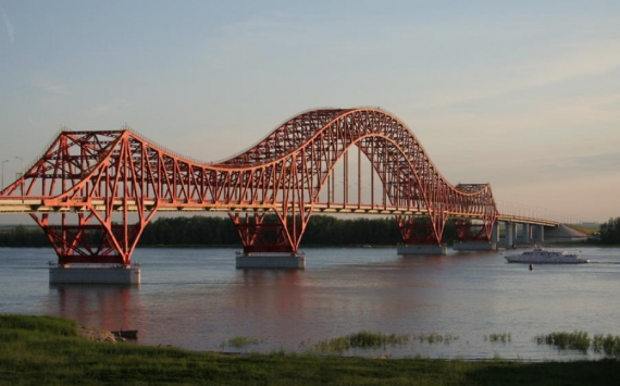 В Ханты-Мансийске не состоялся аукцион на покраску моста «Красный дракон»
